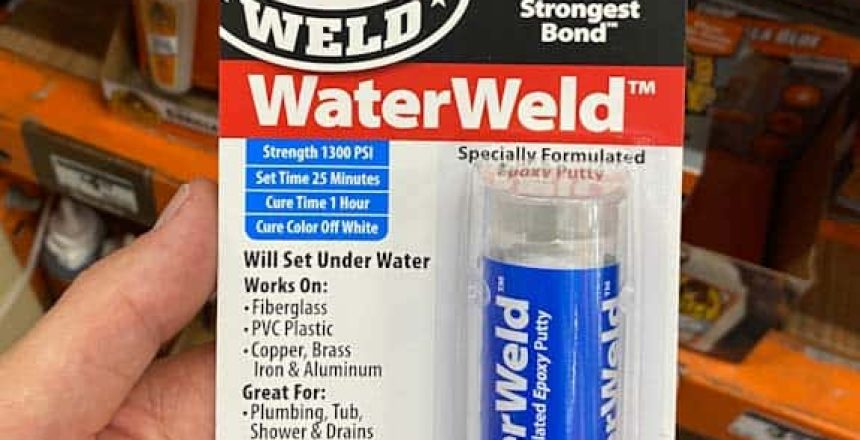 JB Weld adhesives reviewed by Jeremy Shantz for use in boat repairs at Boating.Guide.